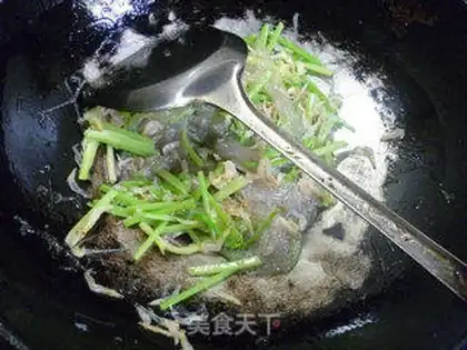 Make Shrimp skin fan celery step 5