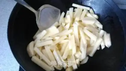 Make Dry potatoes step 1