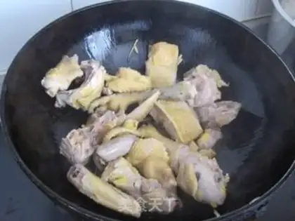 Make Black-mucked rooster step 4