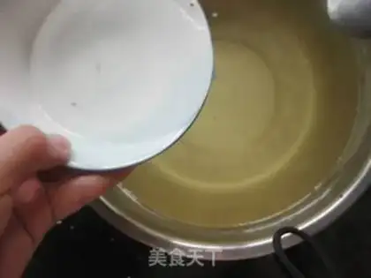 Make Hands on red sugar step 5