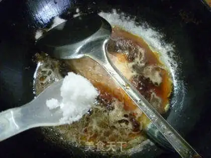 Make Onions burn rubber fish step 8