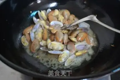 Make Pop-fried clams step 2