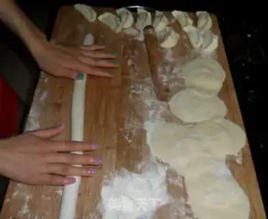Make Northeast dumplings step 1