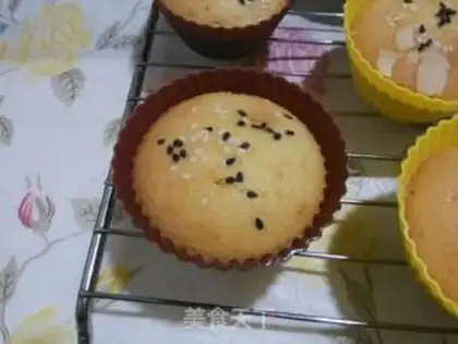 Make Butter cupcakes step 7