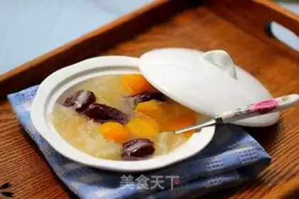 Make Silver ear soup for a pumpkin with red dates step 9