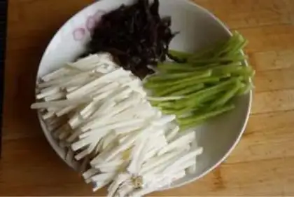 Make White little fried meat step 1