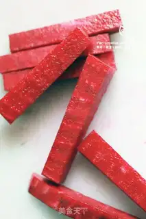 Make Red food with a lot of leaves step 4