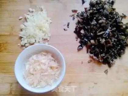 Make Three fresh meat sauce step 0