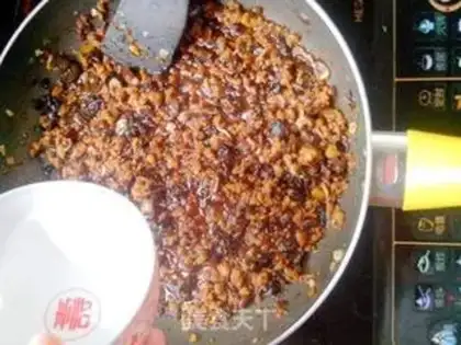 Make Three fresh meat sauce step 6