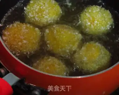 Make Fried cheeseball step 6