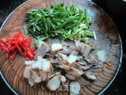 Make Garlic meat step 1