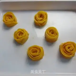 Make Mango cream cake step 3