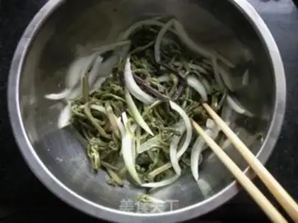 Make Spicy pickles step 1
