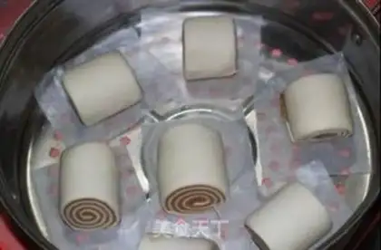Make Double-coloured buns step 9