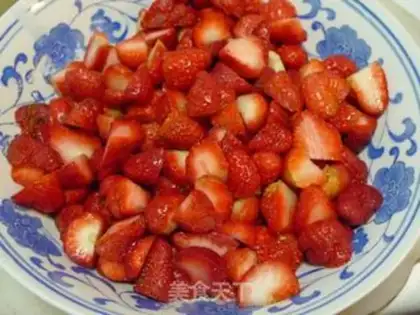 Make Strawberry jam step 1