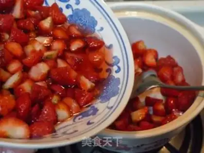 Make Strawberry jam step 3