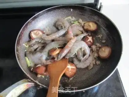Make Shrimp fans step 7