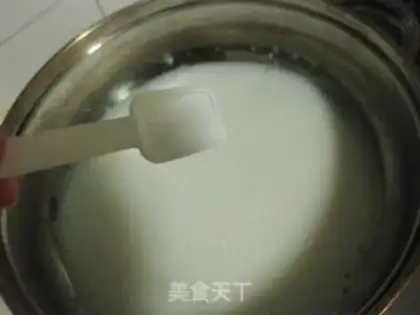 Make Milk popsicle step 4