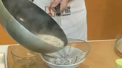 Make Fried eggs step 2