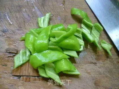 Make Pyramid shrimp cuisine step 4