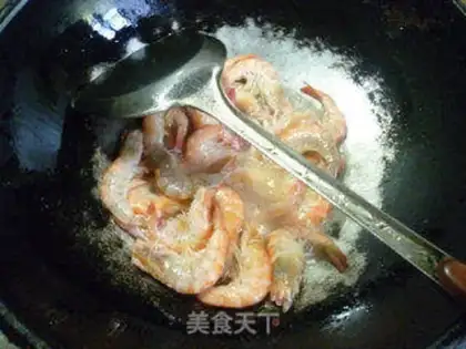 Make Pyramid shrimp cuisine step 6