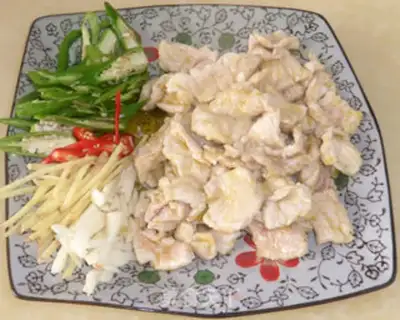 Make Old cucumber fried meat step 5