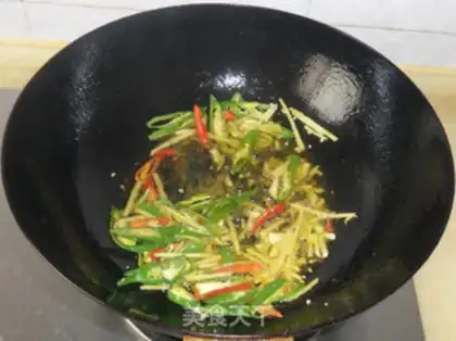 Make Old cucumber fried meat step 6