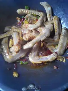 Make Spicy beer and duck wings step 4