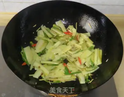 Make Old cucumber fried meat step 8