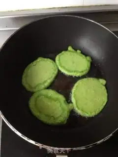 Make Pine-peased breakfast pancakes step 2