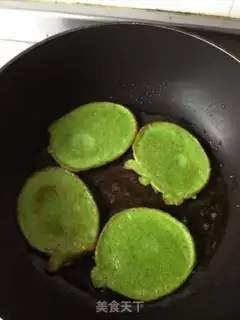 Make Pine-peased breakfast pancakes step 3