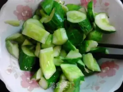 Make Hands on cucumbers step 0
