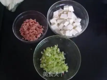 Make Celery tofu soup step 1