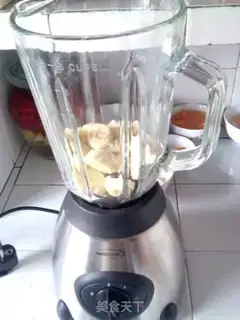 Make Banana Virgin fruit shake step 2