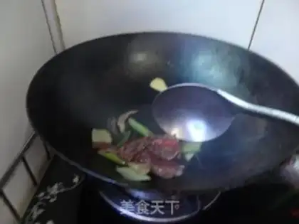 Make Beef fried broccoli step 2