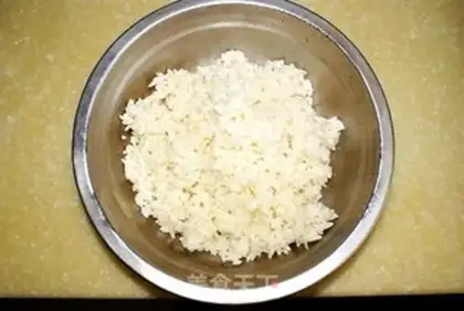 Make Seafood egg fried rice step 0