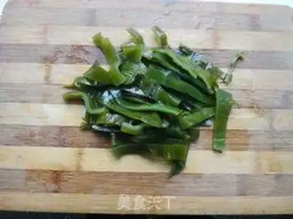Make Sea belt green bean sugar step 2