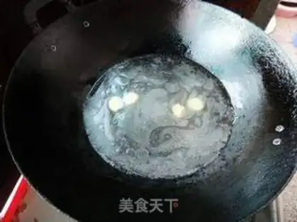 Make Cricket egg soup step 3