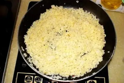 Make Seafood egg fried rice step 10