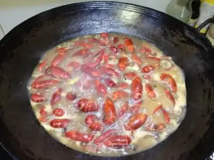 Make Spicy lobster step 3
