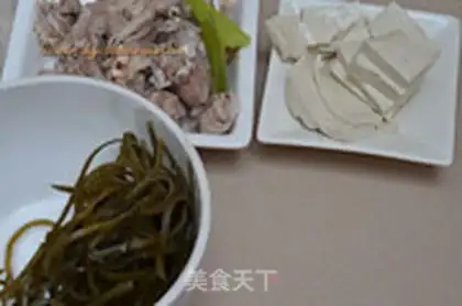 Make Seaweed tofu lamb chop soup step 3