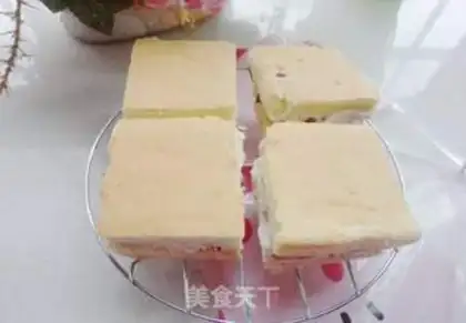Make Red bean cream cake step 10