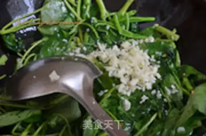 Make Garlic cabbage step 5