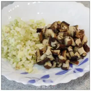Make The apricot mushroom sauce step 3