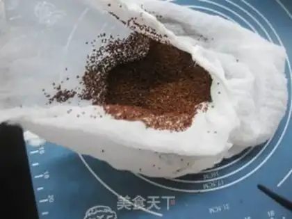 Make Hands on red sugar step 2