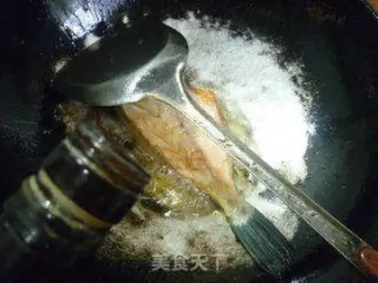Make Onions burn rubber fish step 4