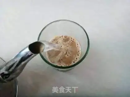 Make Milk coffee popsicles step 1