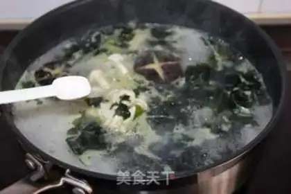 Make Frozen fungus soup step 7