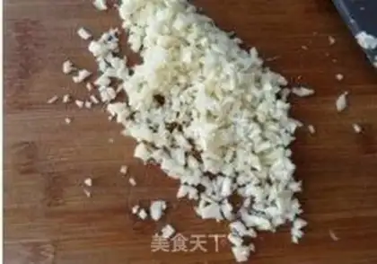 Make Garlic fan sap step 5