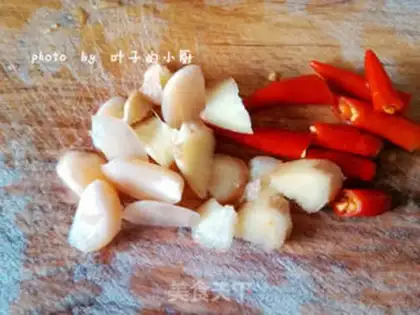 Make Spicy water for shrimp step 1